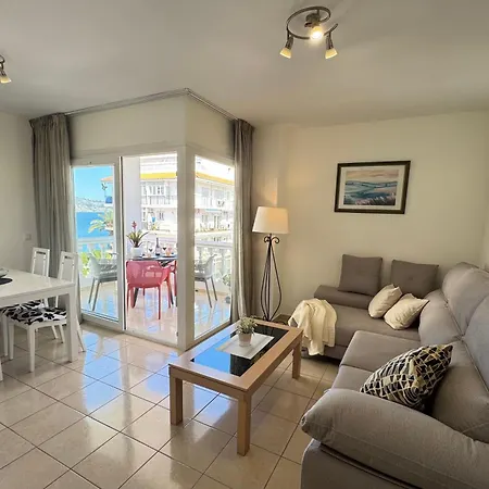 Carabeo Centro Seaview & Rooftop Pool 아파트 네르하